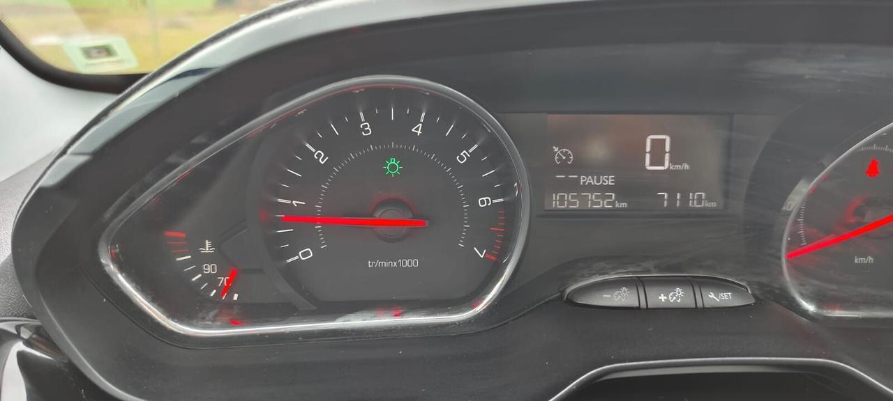 Peugeot 208 1.2 VTi 82 CV 5 porte Allure