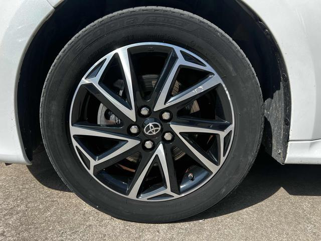 TOYOTA Yaris 1.5 Hybrid 5 porte Trend