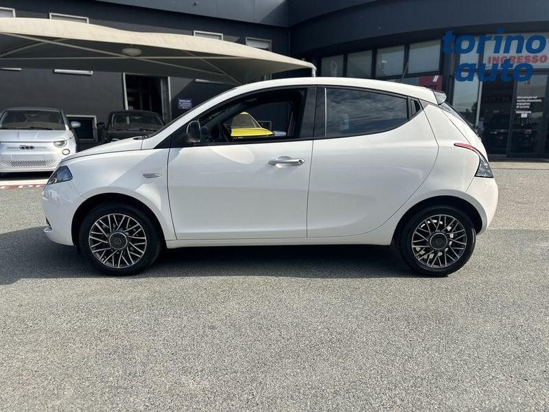 Lancia Ypsilon 1.0 FireFly 70cv Hybrid Gold