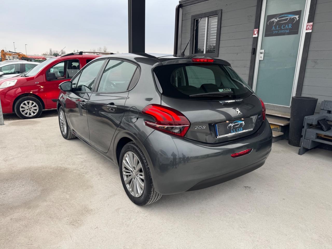 Peugeot 208 PureTech 82 3 porte Allure