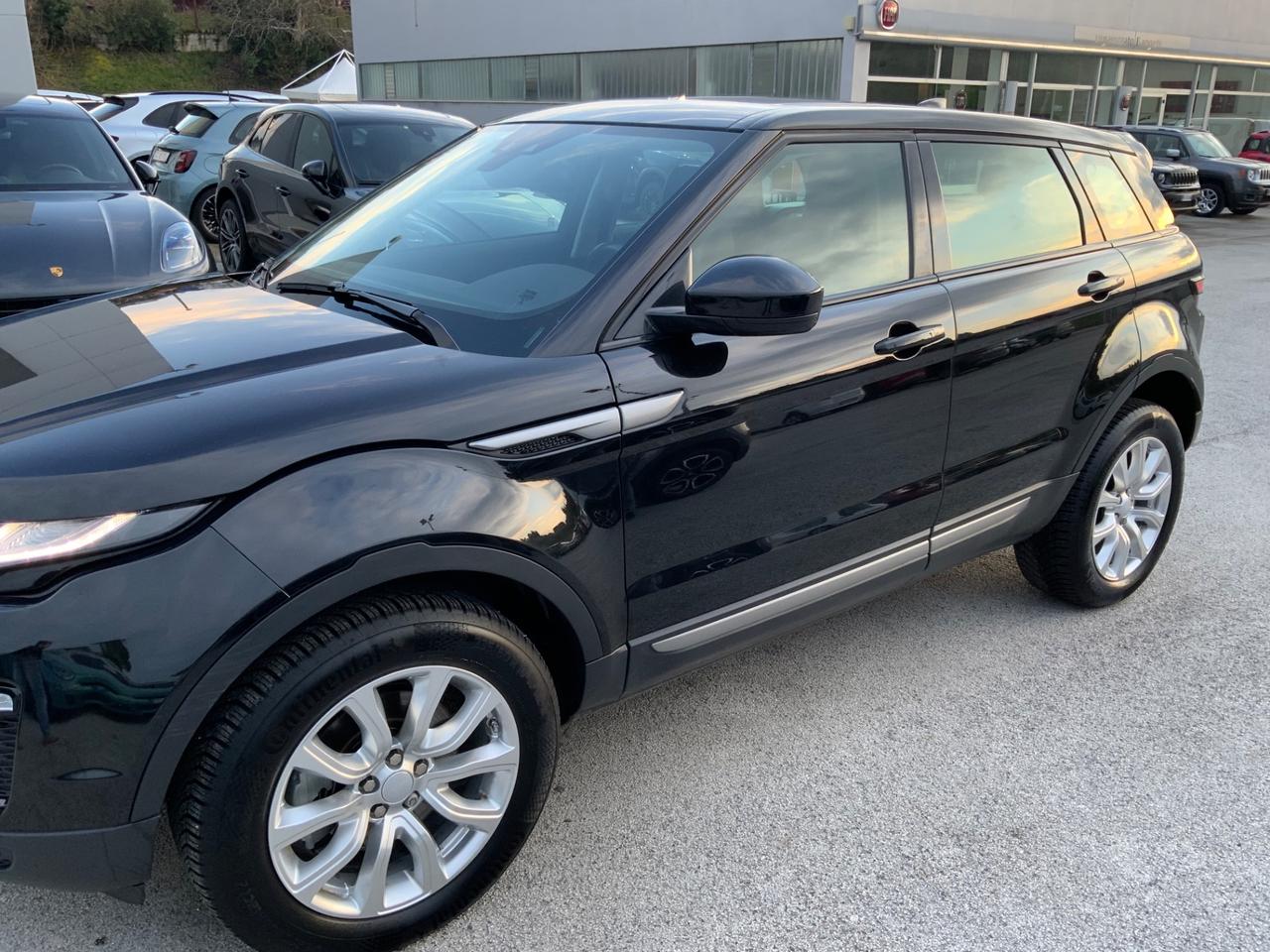 Land Rover Range Rover Evoque Range Rover Evoque 2.0 TD4 150 CV 5p. SE AUTOCARRO 5 POSTI IVA COMPRESA