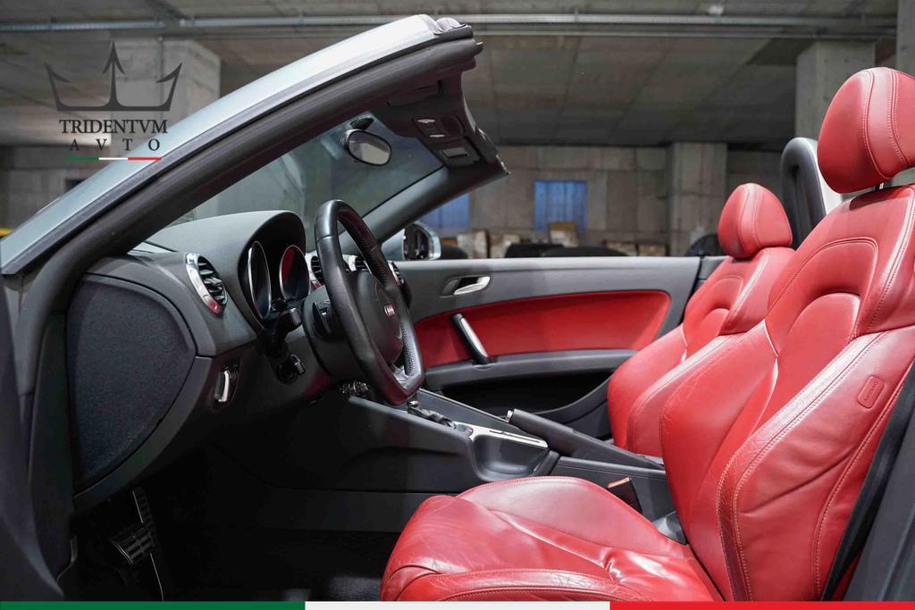 Audi TT Roadster 3.2 V6 quattro s-tronic