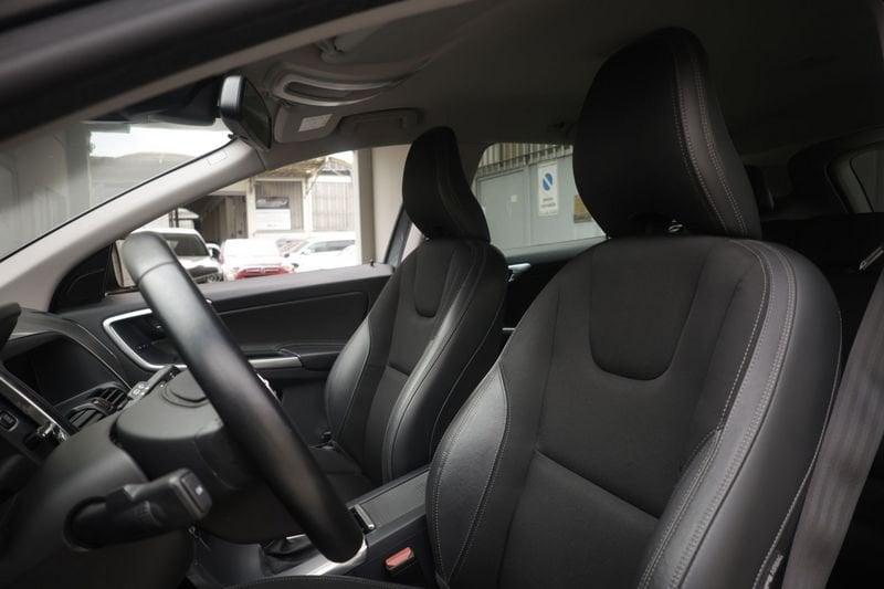 Volvo XC60 Volvo XC60 D4 AWD Geartronic Momentum 190CV Unicoproprietario