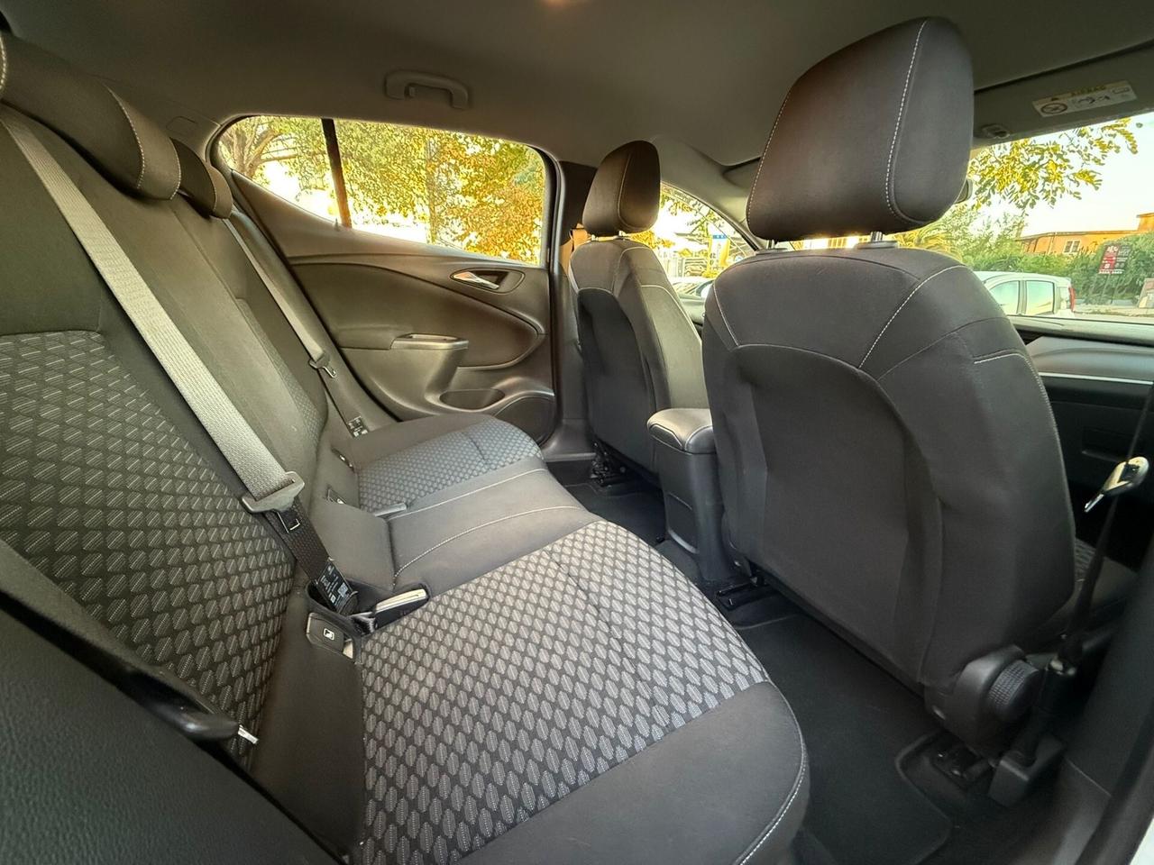 Opel Astra 1.6 CDTi 110CV