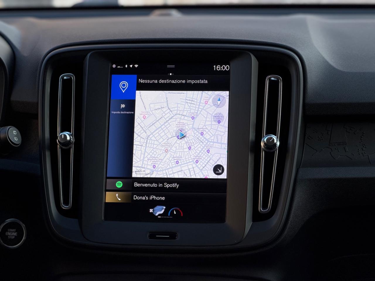 Volvo XC40 D3 R-design 2.0 150 Cv AUTOMATIC LED PELLE