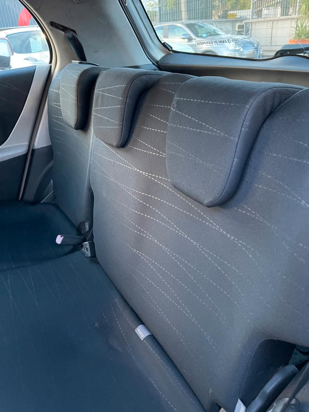 Toyota Yaris 1.0 5 porte