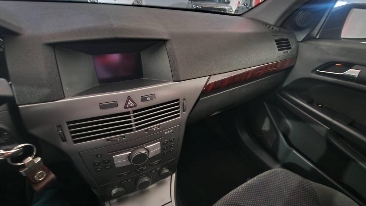 Opel Astra 1.7 cdti Cosmo 5p