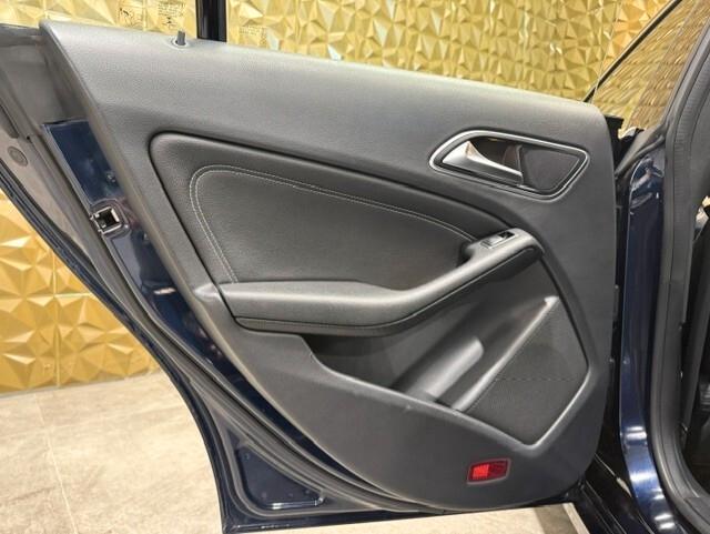 Mercedes-benz CLA 220 d S.W. Automatic Business