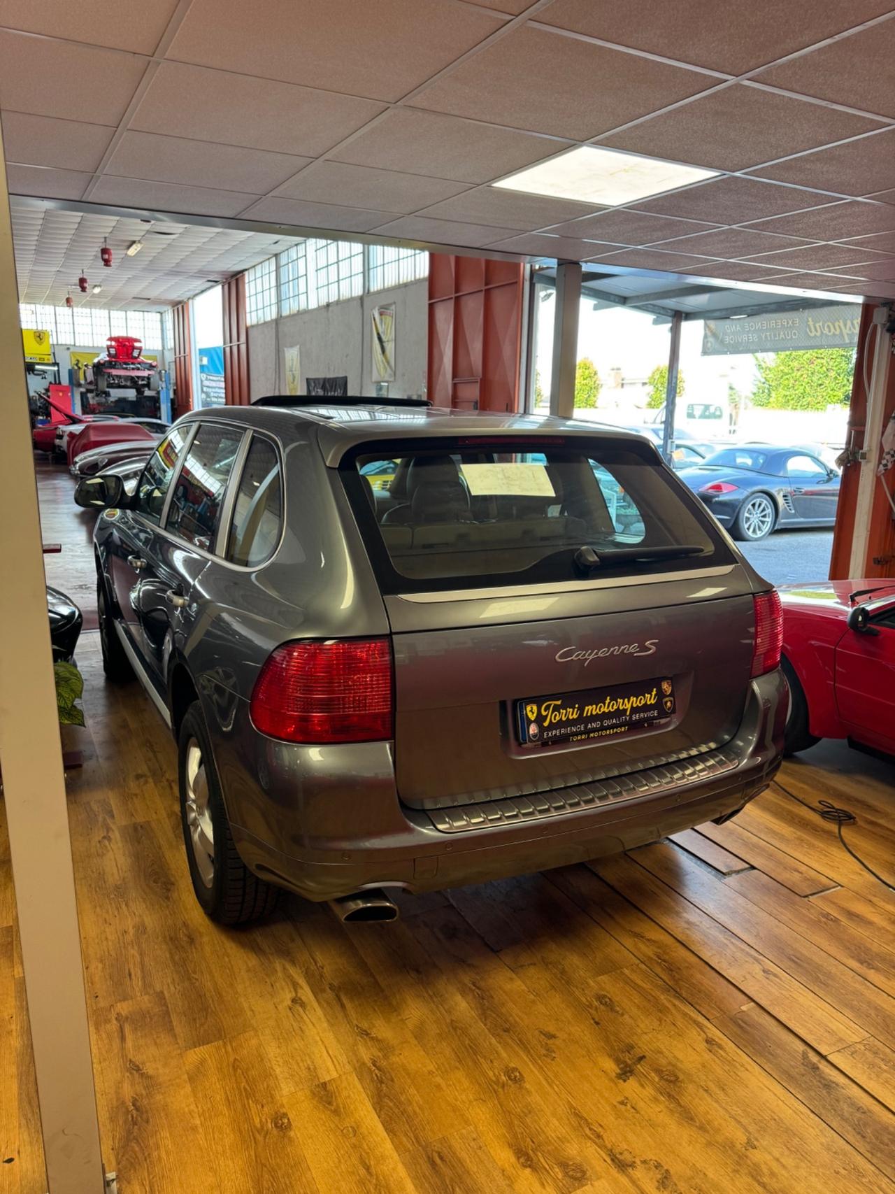 Porsche Cayenne 4.5 S PERMUTE