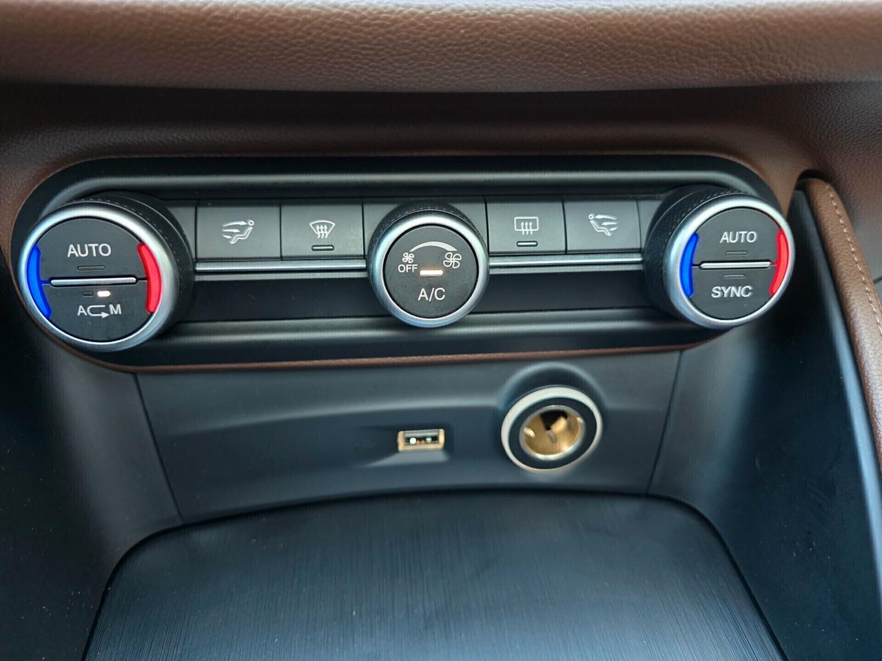 Alfa R. Stelvio 2.2 Turbodiesel 210 CV AT8 Q4 Super