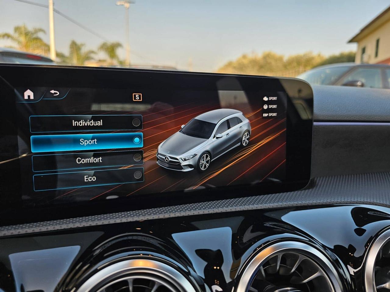 Mercedes-benz A 180 d Premium AMG Tetto Apribile Pack Luci