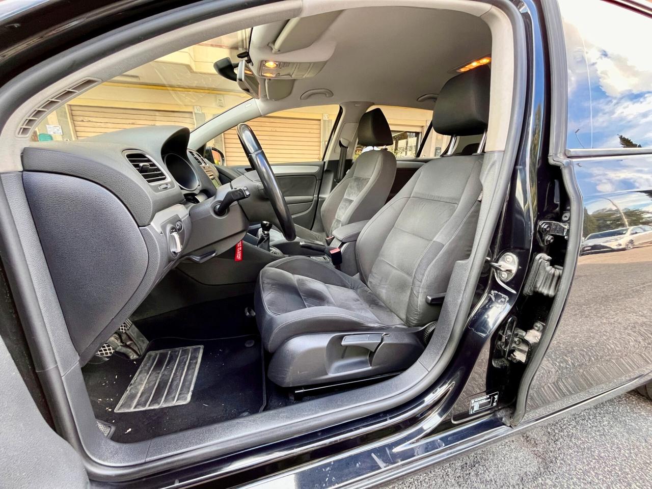 Volkswagen Golf 1.6 TDI DPF 3p. Highline
