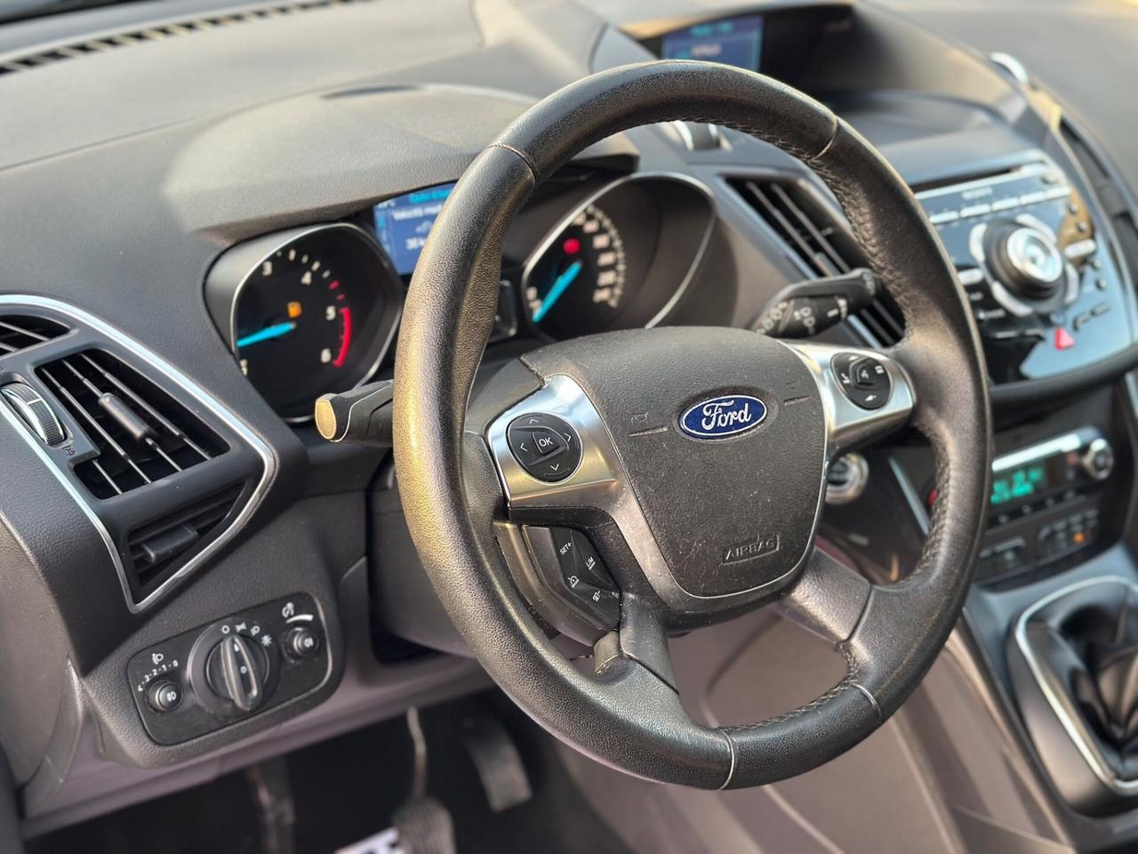 Ford Kuga 2014 2.0 TDCI 140 CV 4WD Titanium DA VET