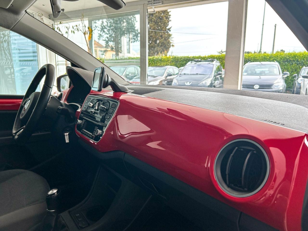 Volkswagen up! 1.0 75 CV 5p. cross up!
