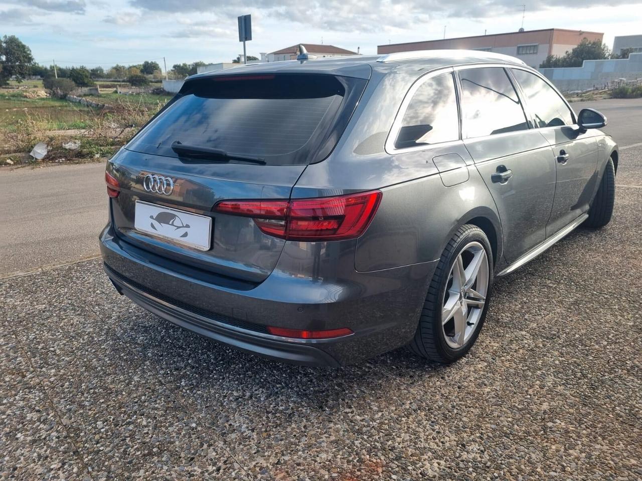 Audi A4 Avant 3.0 TDI S tronic Business Sport