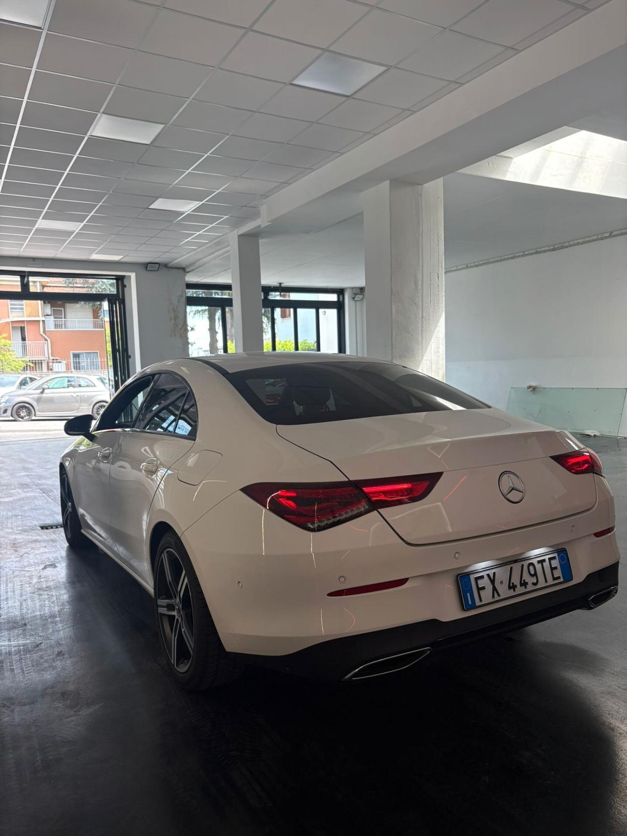 Mercedes-benz CLA 200 Automatic Executive