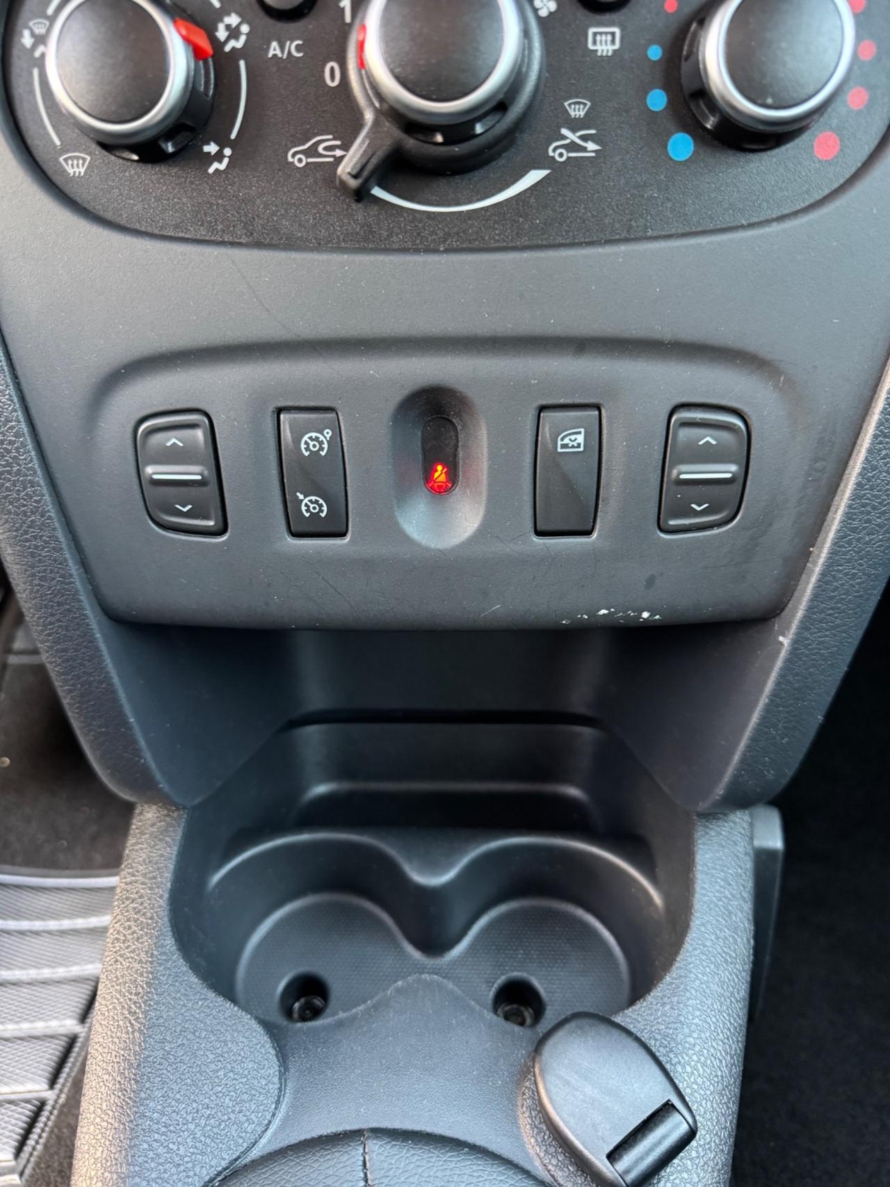 Dacia Sandero Stepway 1.5 dCi CAMBIO AUTOMATICO