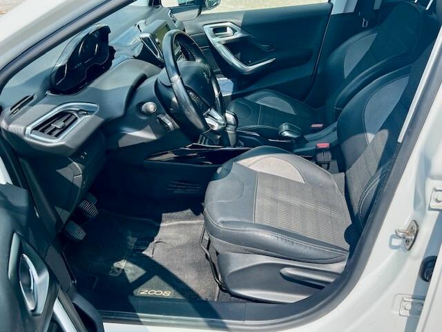 Peugeot 2008 1.2 PureTech 82 cv - 2017