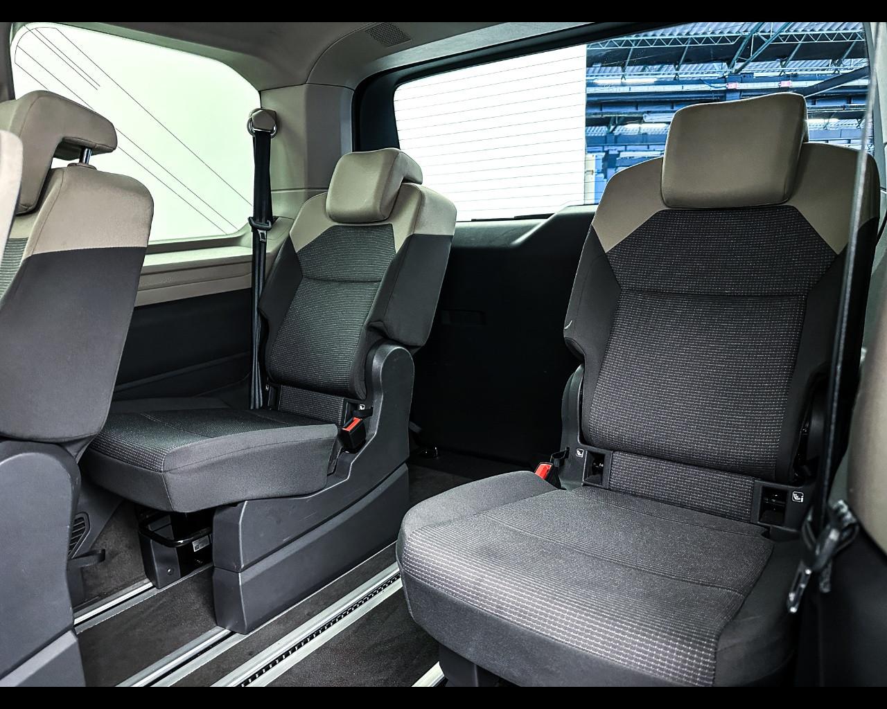 VOLKSWAGEN Multivan 7ª '21-> - Multivan 2.0 TDI 150CV DSG Space