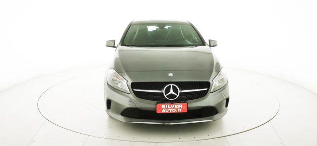 MERCEDES-BENZ A 220 d Automatic Business