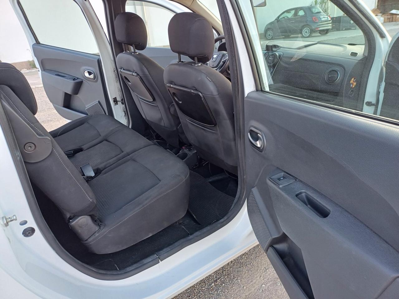 Dacia Lodgy 1.5 dCi 8V 110CV Start&Stop 5 posti Lauréate
