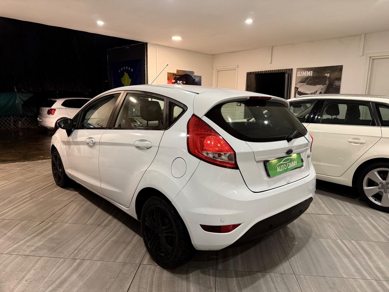 Ford Fiesta 1.2 BENZINA NEOPATENTATI