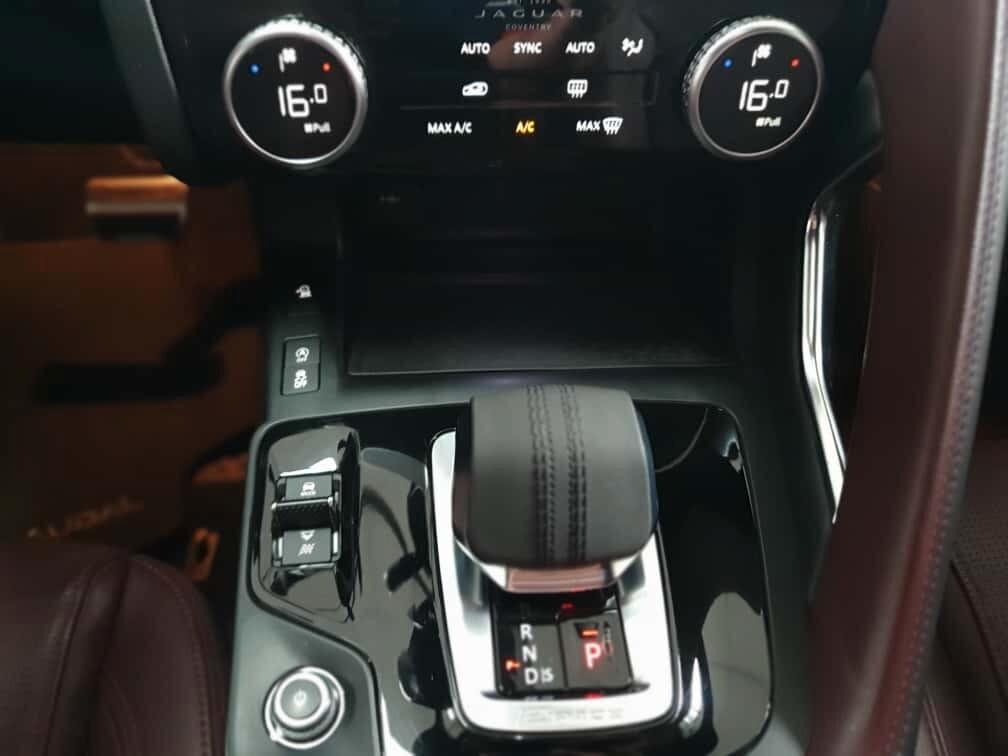Jaguar E-Pace 2.0D I4 163 CV AWD Auto R-Dynamic HSE