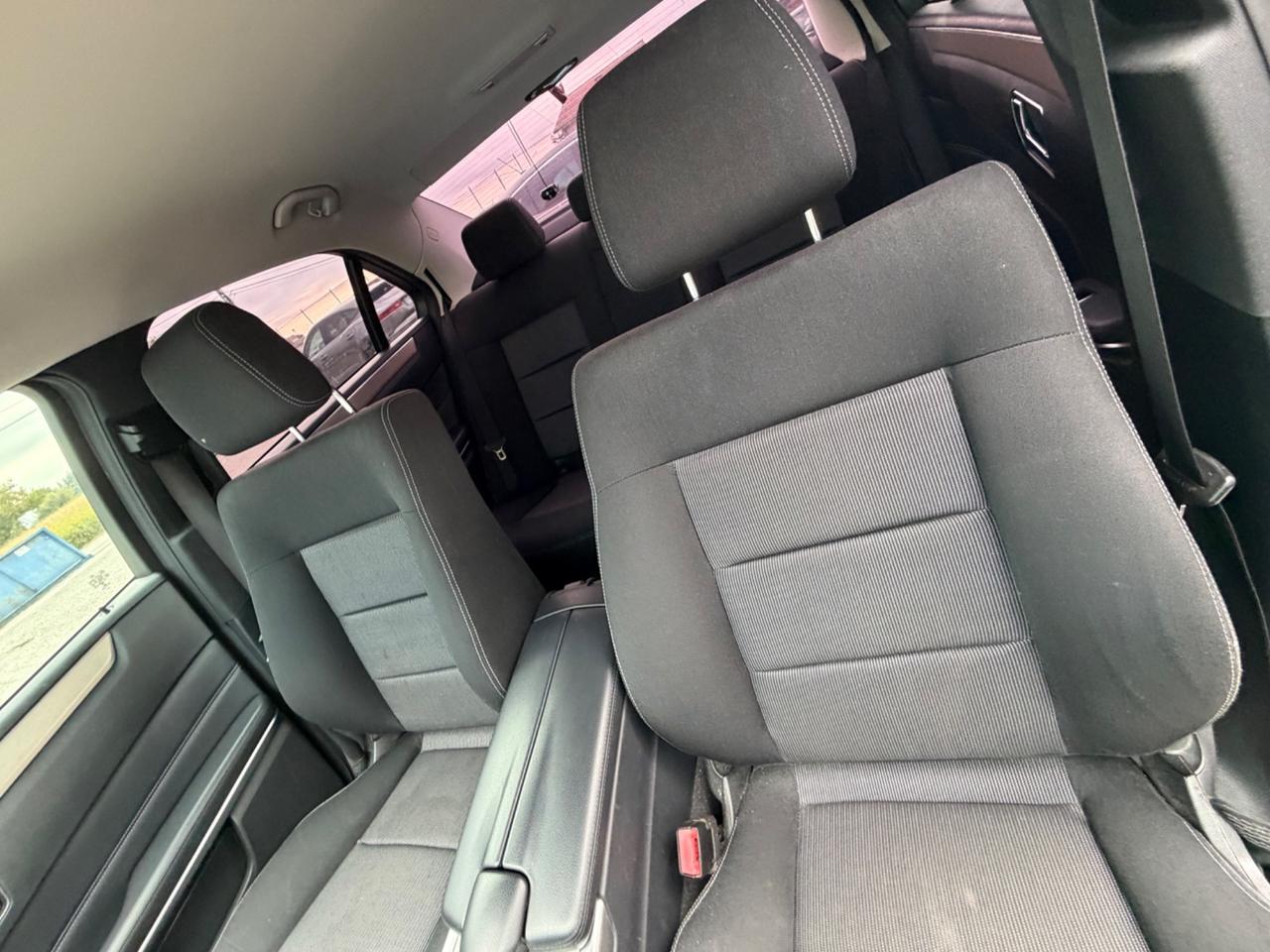 Mercedes-benz E 220 Blue TEC Automatic Premium -