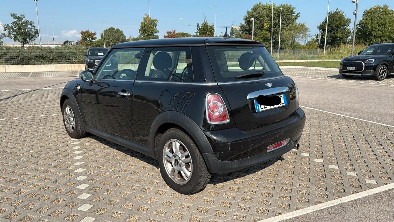 Mini 1.6 16V One (55kW)
