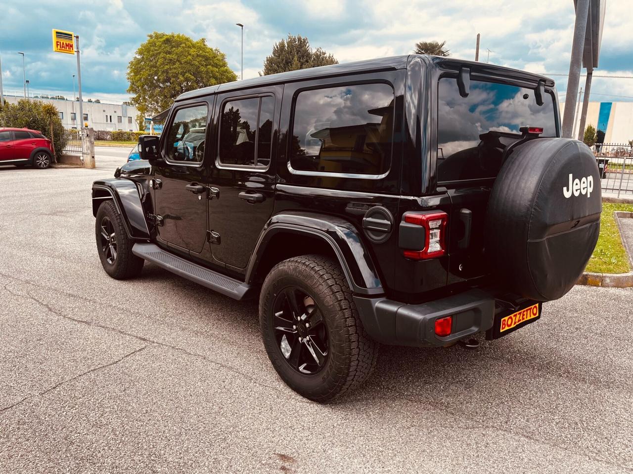 Jeep Wrangler Unlimited 2.2 Mjt II Sahara MOTORE NUOVO