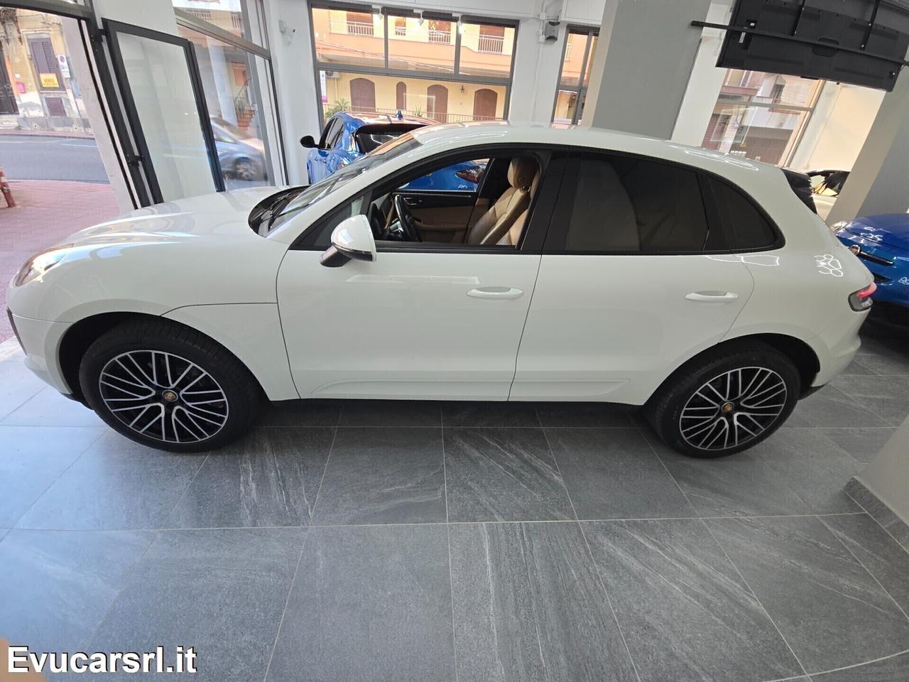 Porsche Macan 2.0 245cv 2020