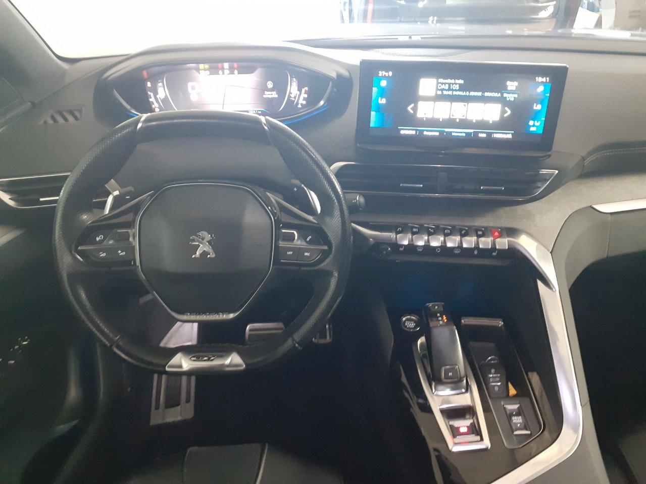 PEUGEOT 3008 1.5 BHDi EAT/8