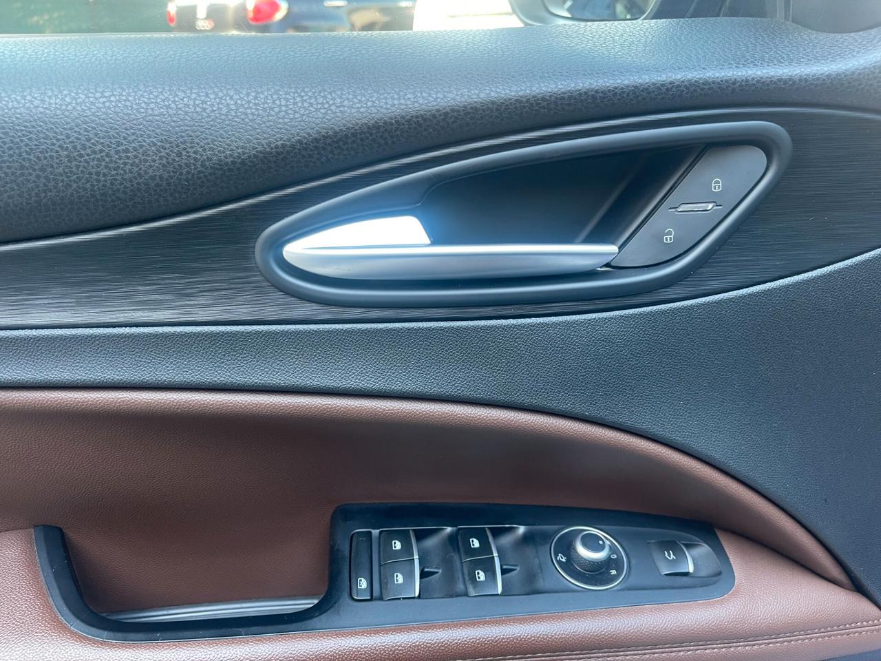 Alfa Romeo Stelvio 2.2 Turbodiesel 180 CV AT8 RWD Executive