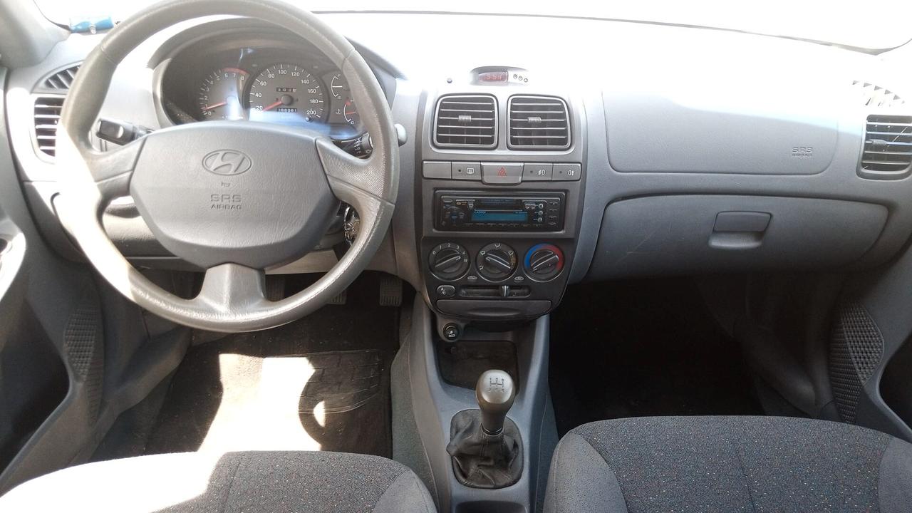 Hyundai Accent 1.3i 12V cat 4 porte GL Air
