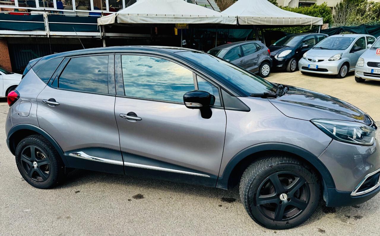 Renault Captur TCe 120 CV Automatica ok Neopatentati