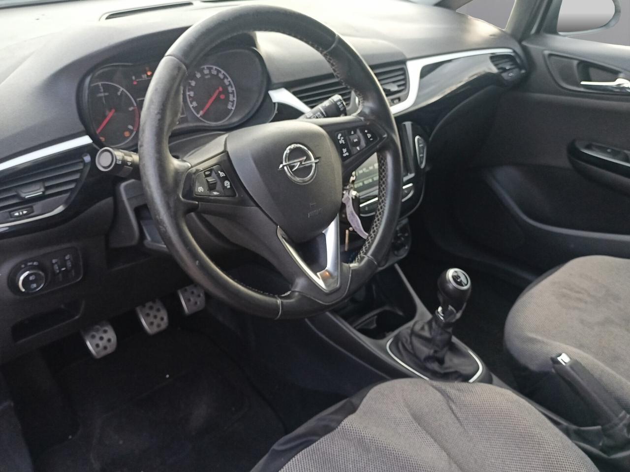 Opel Corsa 1.3 CDTI Coupé Black Edition