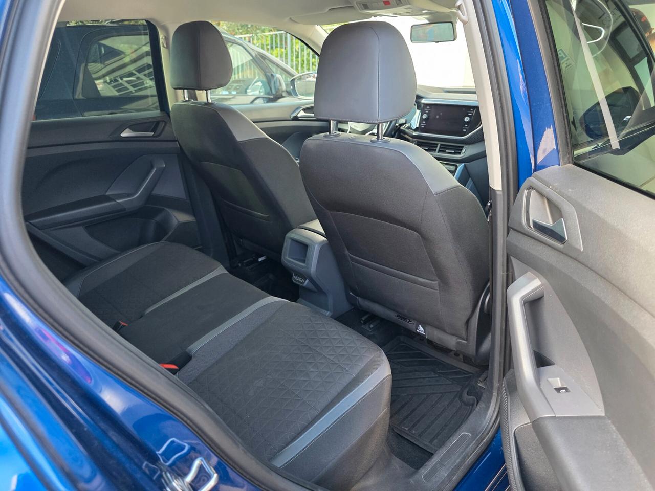 Volkswagen T-Cross R-LINE 1.6 TDI DSG SCR Advanced BMT