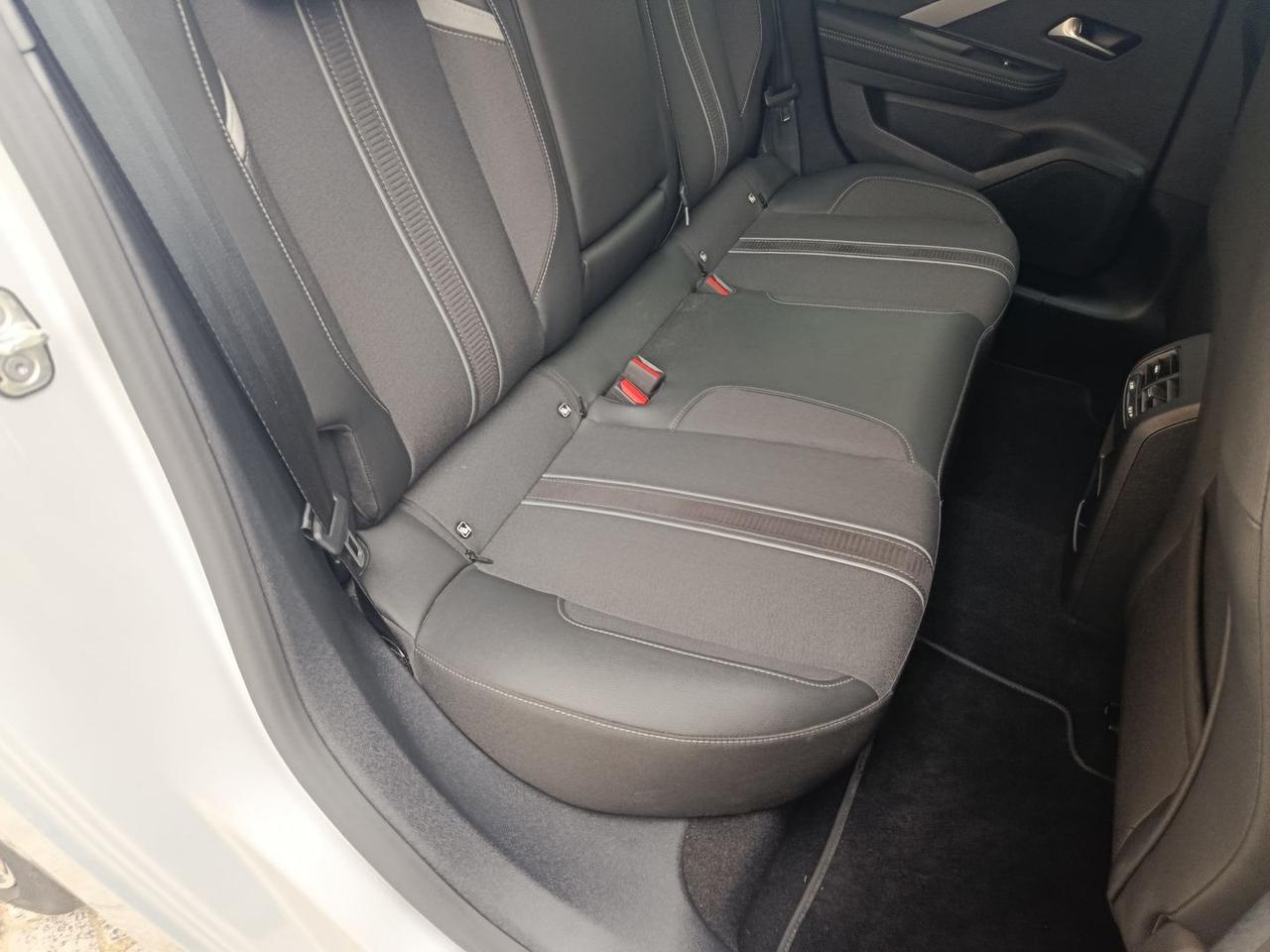 Opel Astra GS 1.5 #9711