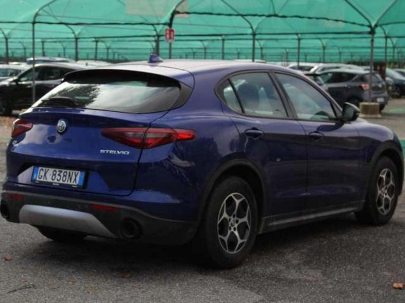 Alfa Romeo Stelvio 2.2 t Business Q4 190cv auto