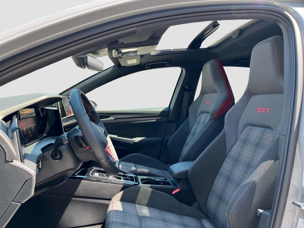 Volkswagen Golf GTI 2.0 TSI DSG 265 CV TETTO 2025