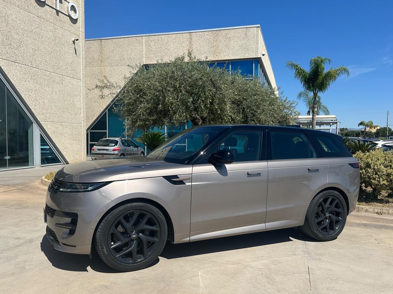 Range Rover Sport 3.0d SE 250cv possibilità noleggio no scoring