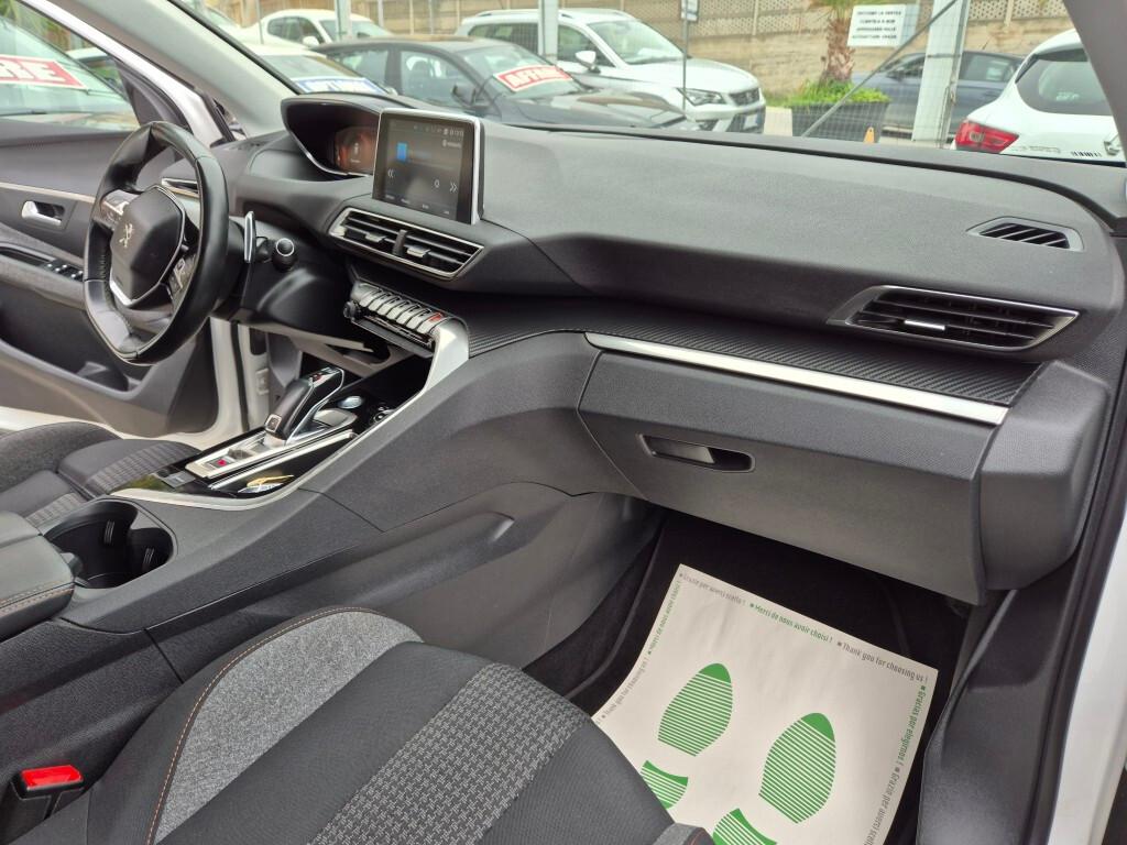 Peugeot 3008 BlueHDi 130CV EAT8 CERCHI-18 CAMERA