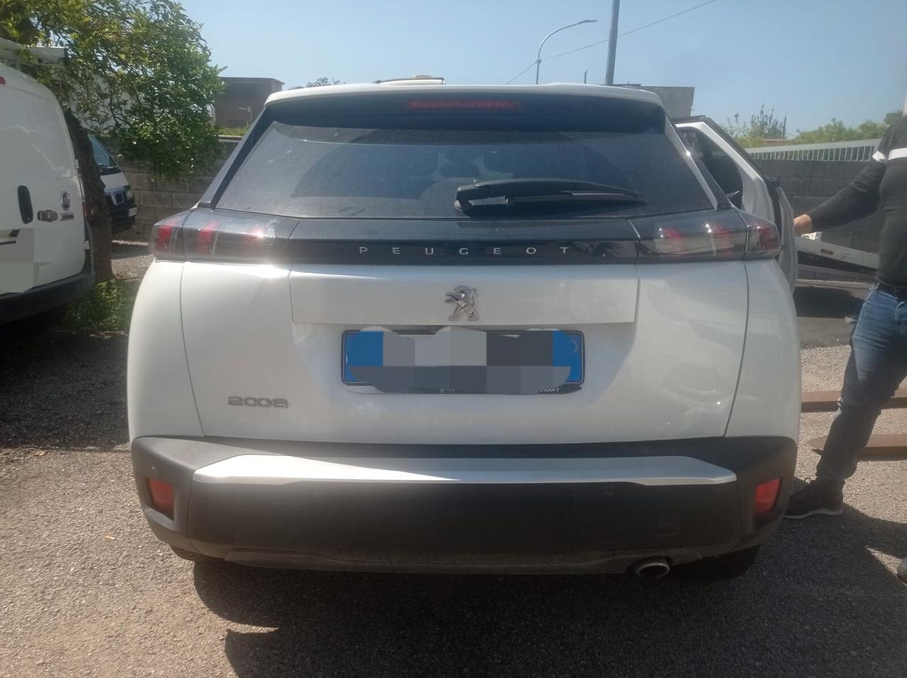 Peugeot 2008 BlueHDi 130 S&S EAT8 GT-2023