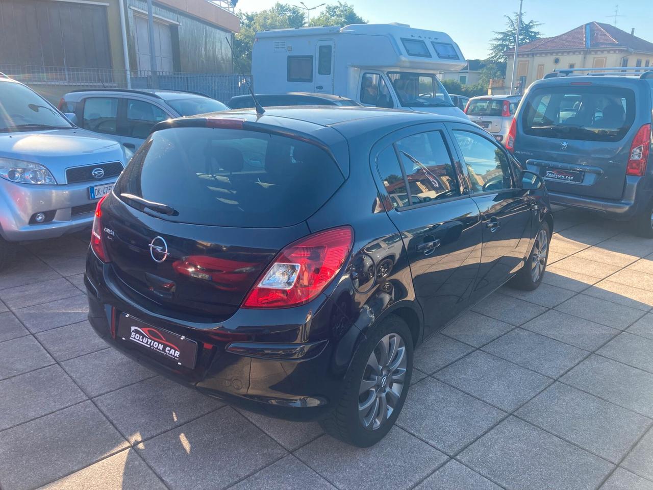 Opel Corsa 1.2 5 porte Cosmo