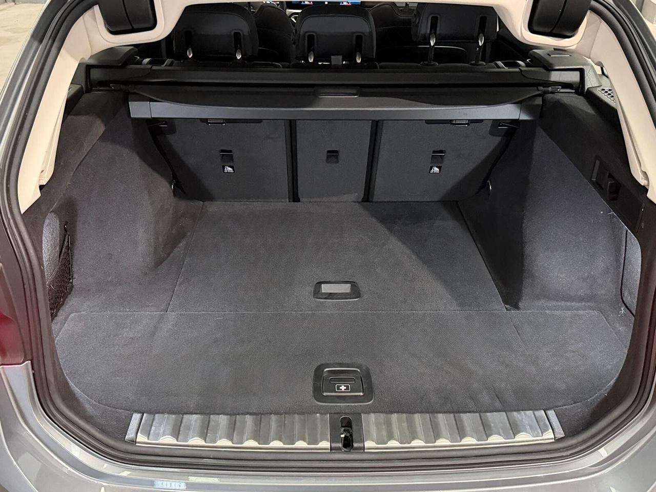 Bmw 318d 48V Touring NEW MODEL