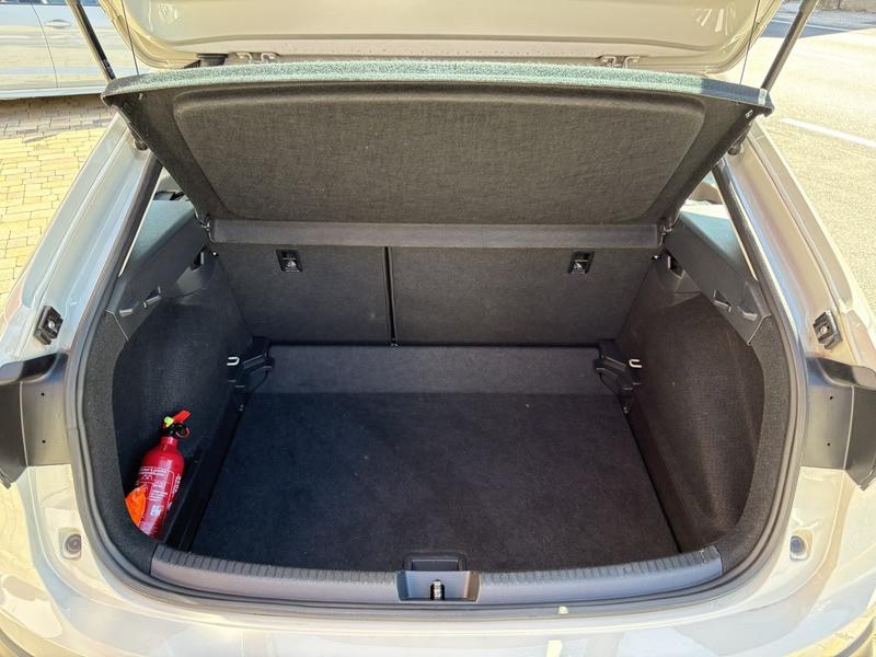 Volkswagen Taigo 1.0 tsi Life 95cv APP CONNECT-LED-17"