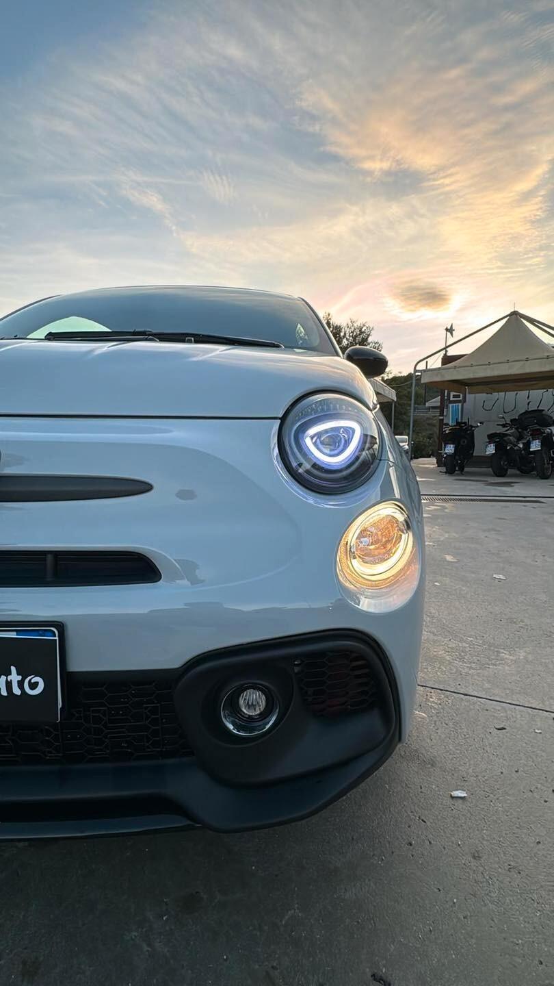 Abarth 595 1.4 Turbo T-Jet 180 CV Competizione