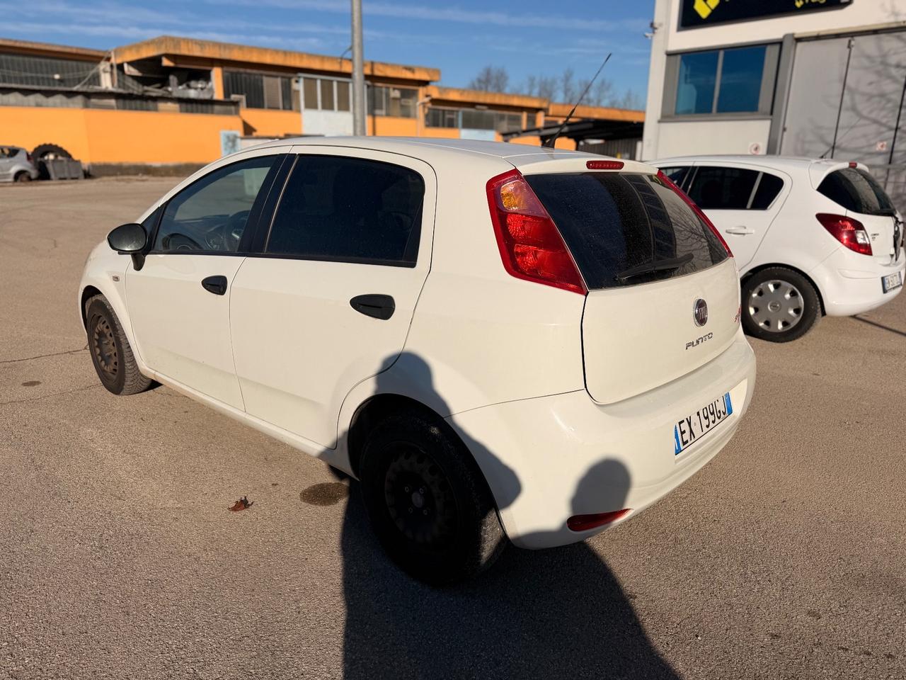 Fiat Punto 1.3 MJT 2014 km156mila neopatentati