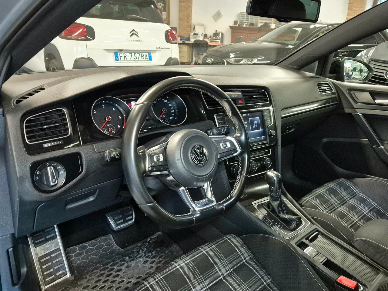 Volkswagen Golf GTD 2.0 TDI DSG 5p. BlueMotion Technology