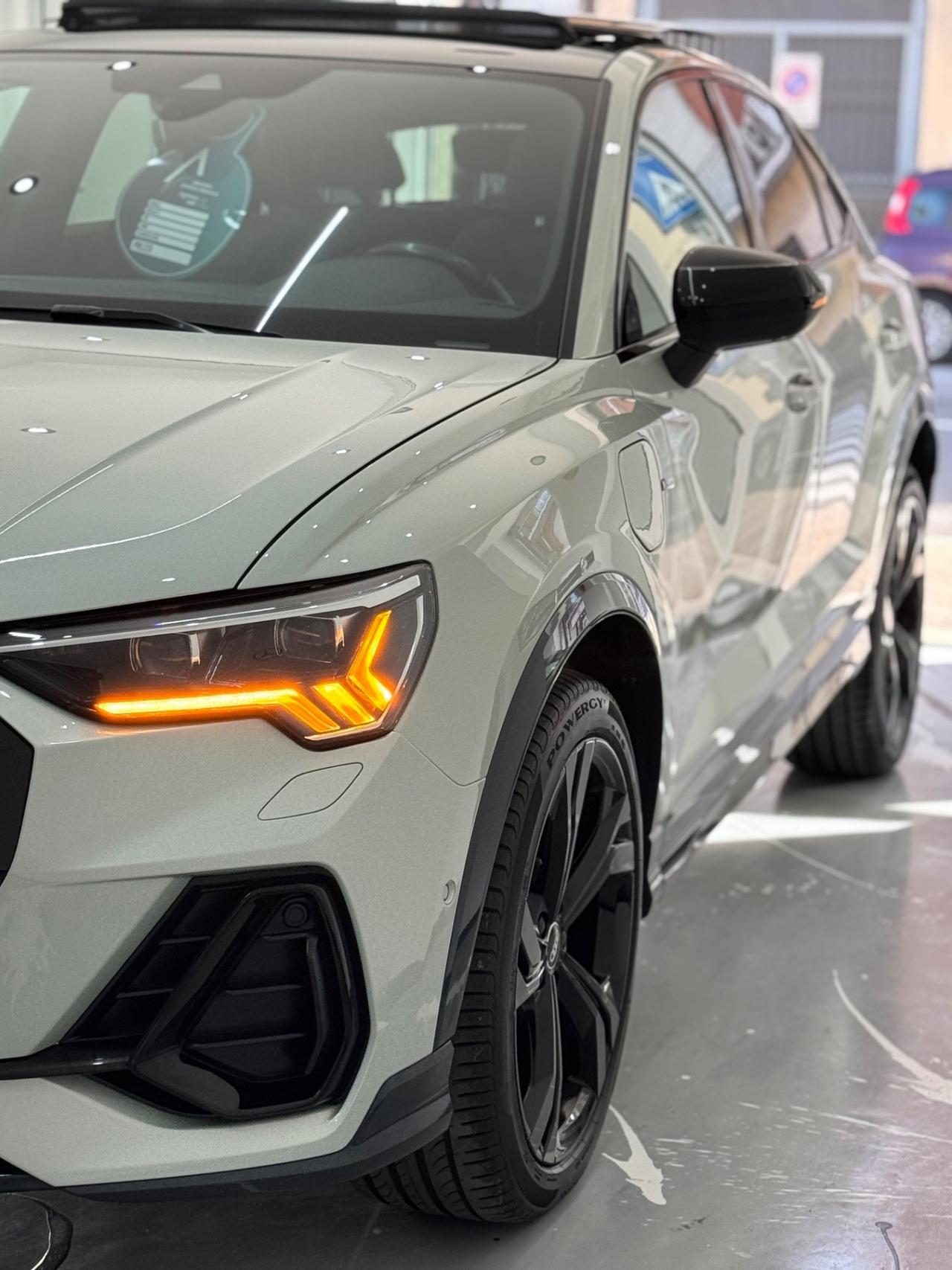 Audi Q3 45 TFSI e S tronic line edition Full